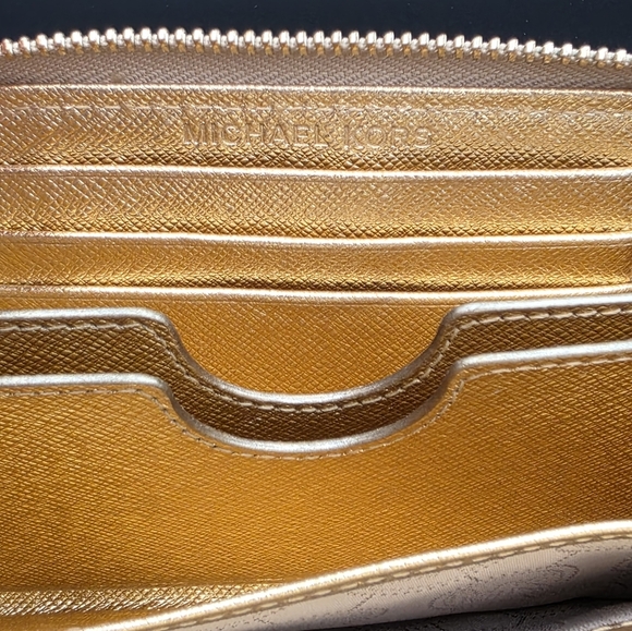 Michael Kors Metallic Gold Lacy Flower Leather Wallet - Picture 4 of 10